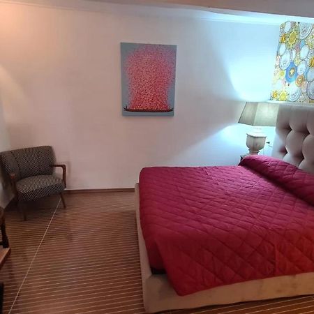 Hybris Campo De' Fiori Apartment โรม ภายนอก รูปภาพ