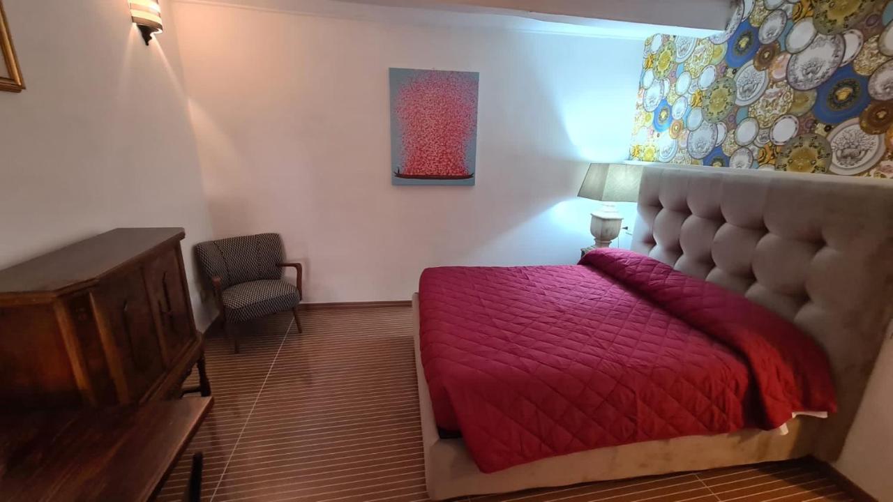 Hybris Campo De' Fiori Apartment โรม ภายนอก รูปภาพ